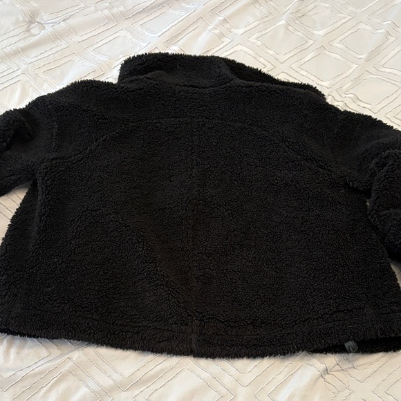 lululemon athletica Black Teddy Jacket - Picture 4 of 7